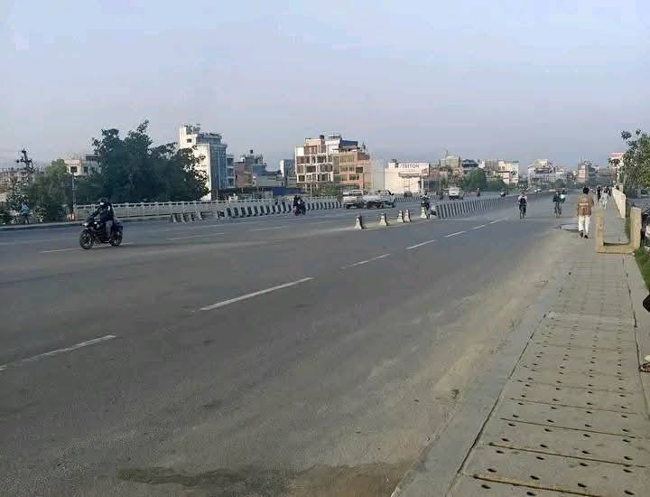 देशभर सार्वजनिक यातायात बन्द, जनजीवन प्रभावित